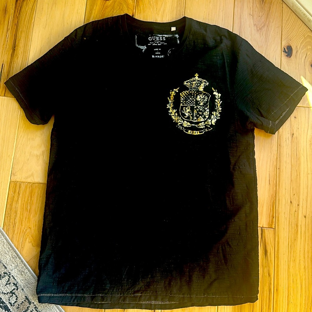 Guess tshirt